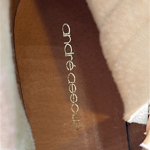 2116- André Assous Suede Ankle boots Beige Water Resistant Size 9 NWT - Picture 12 of 12
